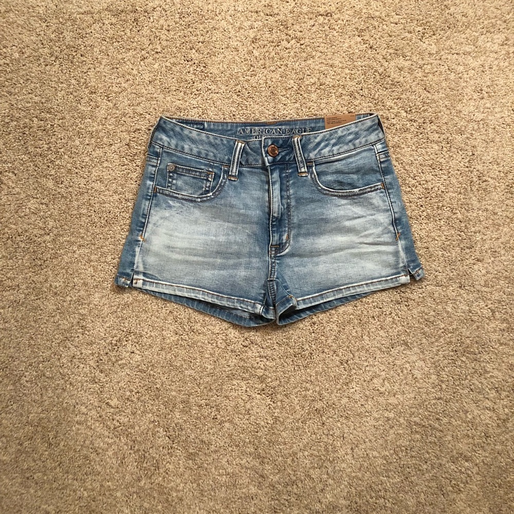 AEO HI-RISE SHORTIE (super-super stretch)